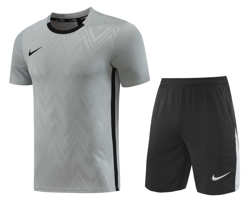 New Adidas Nike  training coat jacket  jersey kids kit adult kit New Adidas Nike coat jacket soccer jersey 10-20 days. It will arrive in your country