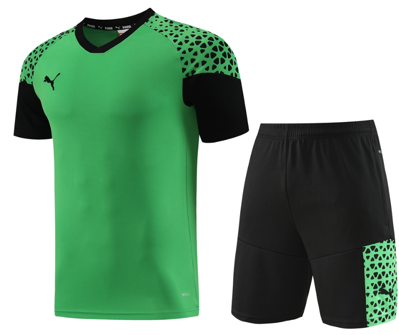 New Adidas Nike Puma jersey adult kit New Adidas Nike coat jacket soccer jersey 10-20 days. It will arrive in your countryy