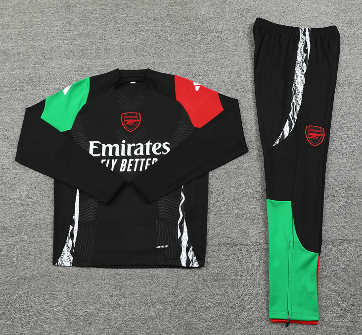 New Real Madrid training coat jacket  jersey kids kit adult kit New 24 25 Real Madrid training coat jacket soccer jersey 10-20 days. It will arrive in your country