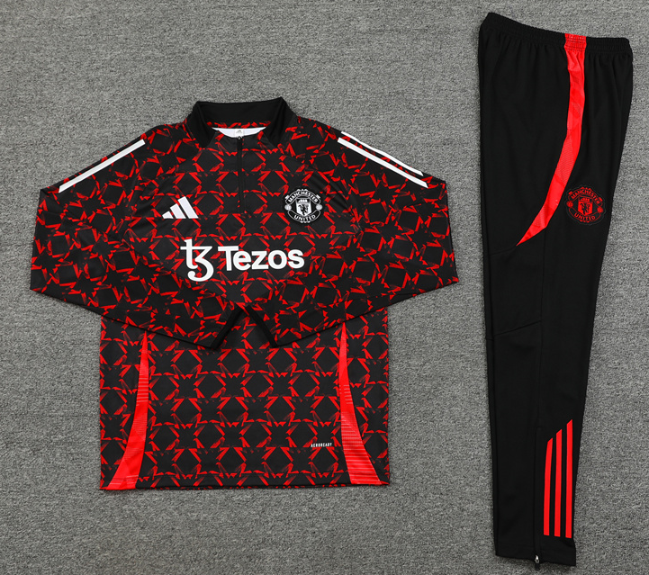 New Manchester United training coat jacket  jersey kids kit adult kit New 24 25 Manchester United training coat jacket soccer jersey 10-20 days. It will arrive in your country