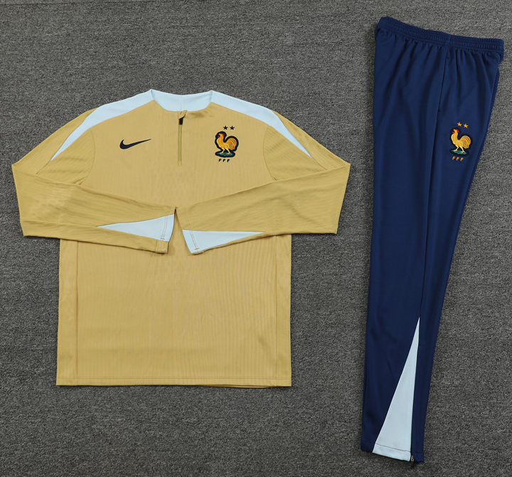 New France training coat jacket  jersey kids kit adult kit New 24 25 France training coat jacket soccer jersey 10-20 days. It will arrive in your country
