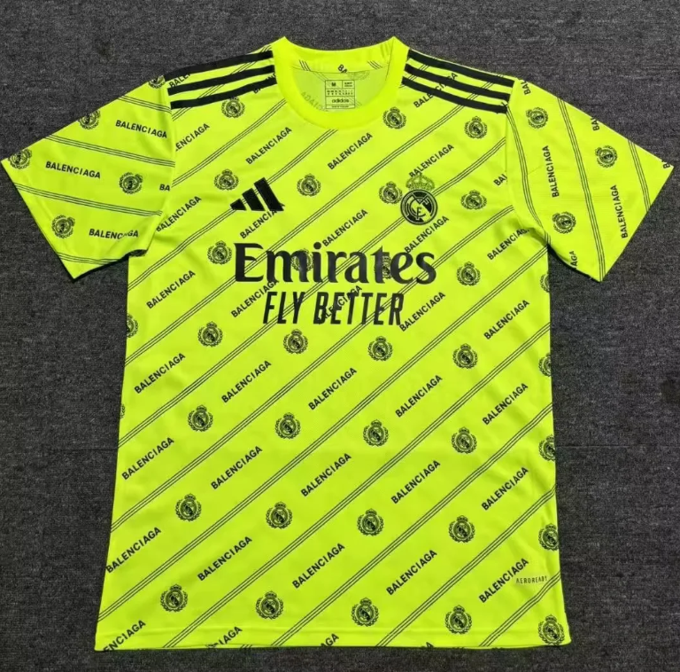 new Real Madrid special edition jersey 2025 2026  Home and away New adult  25/26 Real Madrid soccer jersey 10-20 days. It will arrive in your country