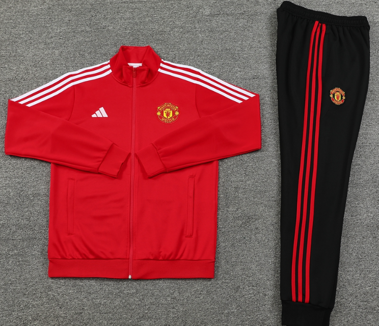 24 25 New Manchester United training coat jacket  jersey adult kit New 24 25 Manchester United coat jacket soccer jersey 10-20 days. It will arrive in your country