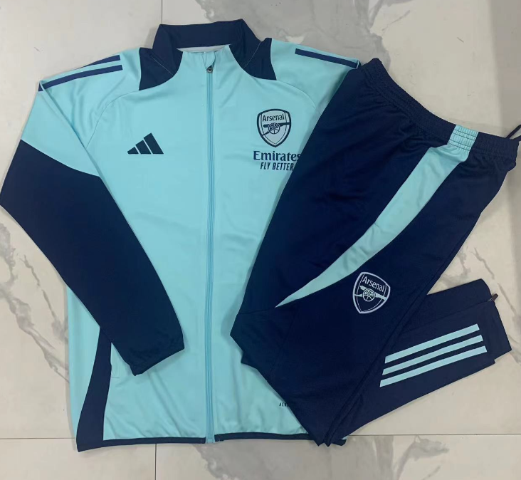 New Arsenal  training coat jacket  jersey kids kit adult kit New 24 25 Arsenal coat jacket soccer jersey 10-20 days. It will arrive in your country