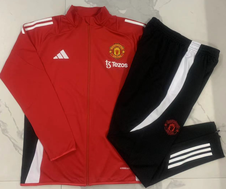 New Manchester United training coat jacket  jersey kids kit adult kit New 24 25 Manchester United coat jacket soccer jersey 10-20 days. It will arrive in your country