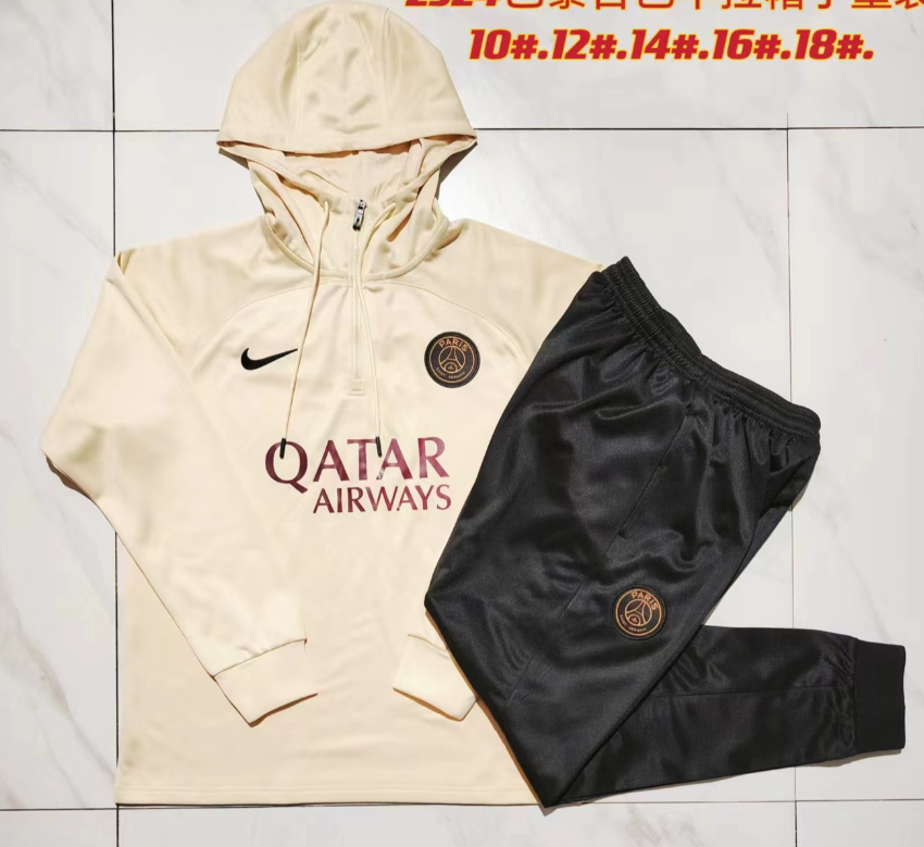 New psg training coat jacket  jersey kids kit adult kit New 24 25 psg coat jacket soccer jersey 10-20 days. It will arrive in your country