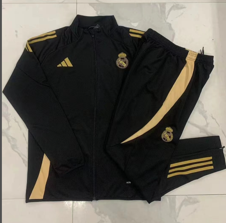 New Real madrid  training coat jacket  jersey kids kit adult kit New 24 25 Real madrid coat jacket soccer jersey 10-20 days. It will arrive in your country