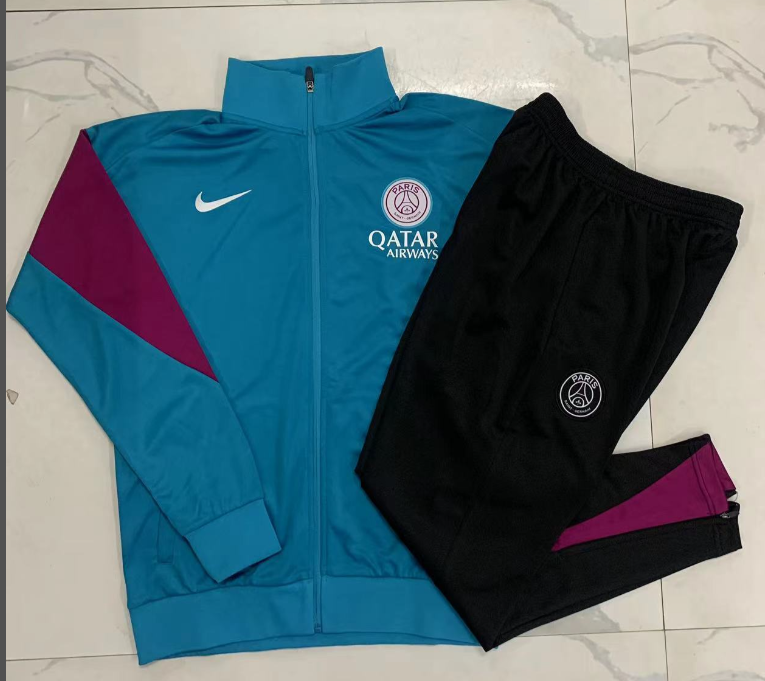 New psg training coat jacket  jersey kids kit adult kit New 24 25 psg coat jacket soccer jersey 10-20 days. It will arrive in your country