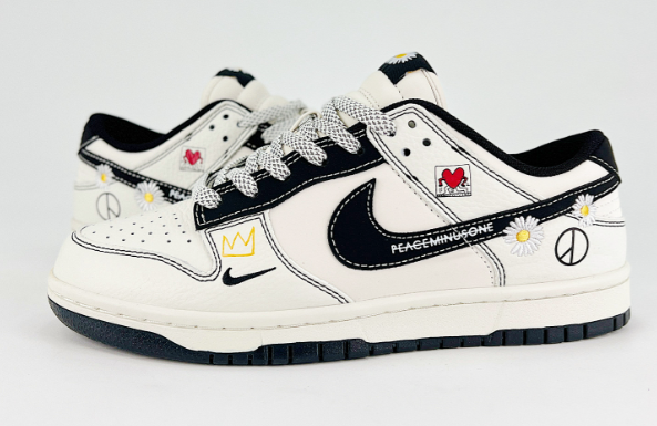 Nike shoes NIKE DUNK SB  Size, 36-45  You can click on the link of the picture below to view more detailed pictures.