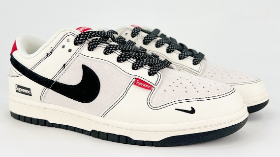 Nike shoes NIKE DUNK SB  Size, 36-45  You can click on the link of the picture below to view more detailed pictures.