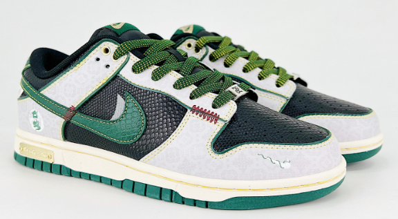 Nike shoes NIKE DUNK SB  Size, 36-45  You can click on the link of the picture below to view more detailed pictures.