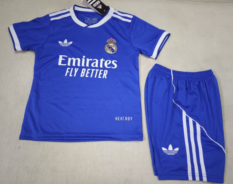 Real Madrid child jersey 25 26 adult kit  kids kit  Home Third away New adult 2025 2026  Real Madrid soccer jersey 10-20 days. It will arrive in your country