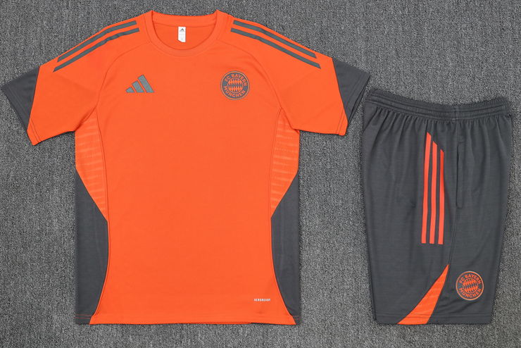 Bayern Munich jersey Pocket zipper pants kids kit New training  adult kit  Home and away 25 26 Bayern Munich soccer jersey 10-20 days. It will arrive in your country