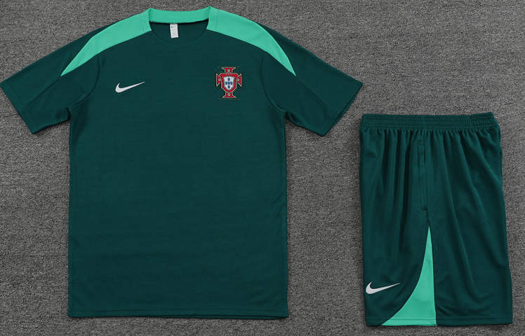 Portugal jersey Pocket zipper pants kids kit New training  adult kit  Home and away 25 26 Portugal soccer jersey 10-20 days. It will arrive in your country