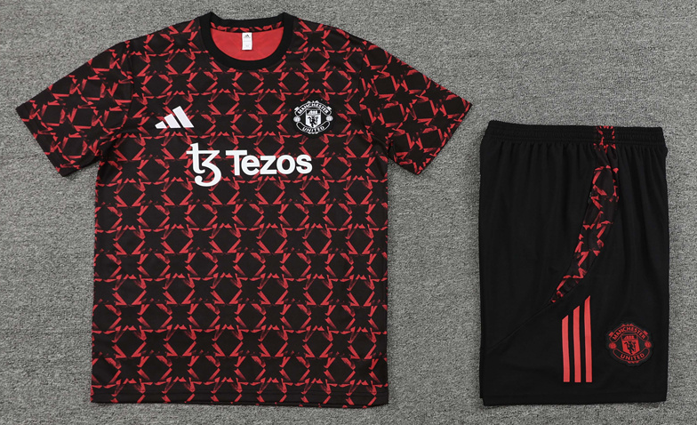 Manchester United jersey Pocket zipper pants kids kit New training  adult kit  Home and away 25 26 Manchester United soccer jersey 10-20 days. It will arrive in your country
