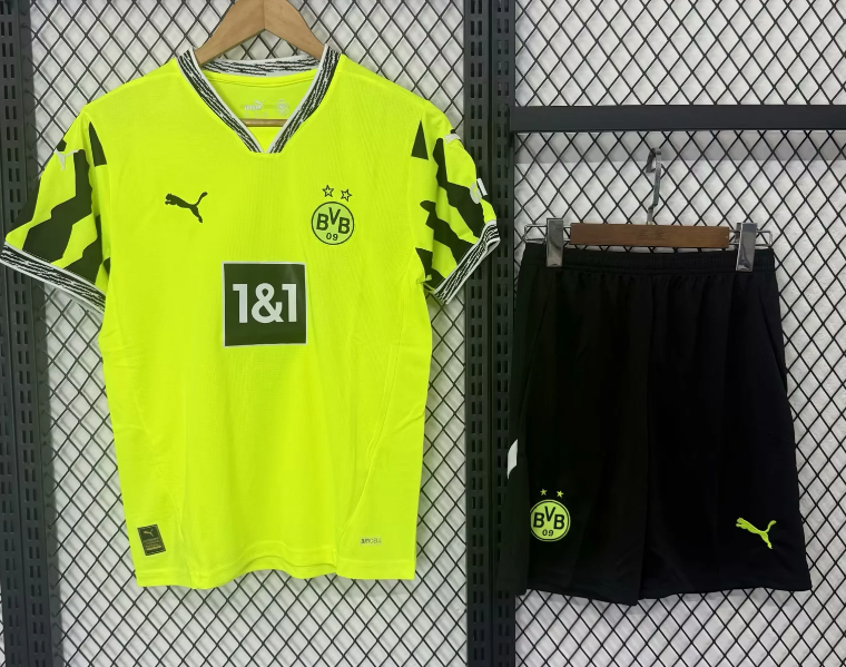 Dortmund  jersey kids kit 2025 2026 Home and away New adult 25/26 Dortmund soccer jersey  10-20 days. It will arrive in your country