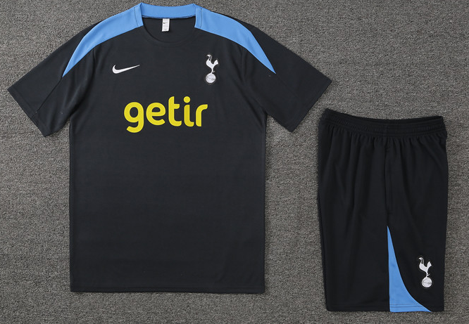 Tottenham  jersey Pocket zipper pants kids kit New training  adult kit  Home and away 25 26 Tottenham soccer jersey 10-20 days. It will arrive in your country