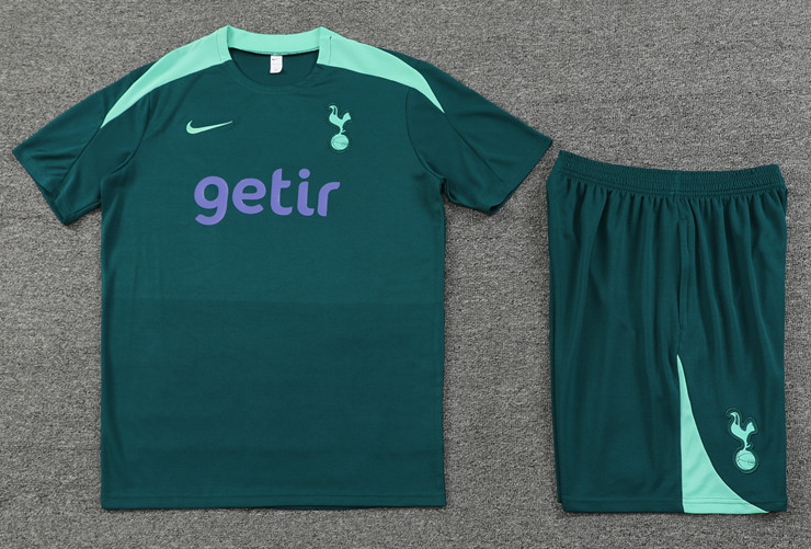 Tottenham  jersey Pocket zipper pants kids kit New training  adult kit  Home and away 25 26 Tottenham soccer jersey 10-20 days. It will arrive in your country