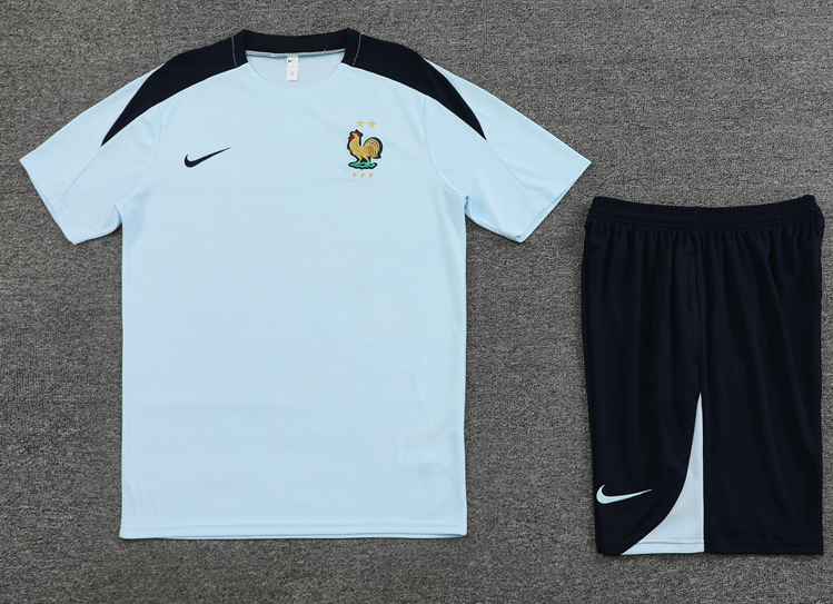 France jersey Pocket zipper pants kids kit New training  adult kit  Home and away 25 26 France soccer jersey 10-20 days. It will arrive in your country
