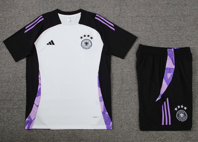 Germany jersey Pocket zipper pants kids kit New training  adult kit  Home and away 25 26 Germany soccer jersey 10-20 days. It will arrive in your country