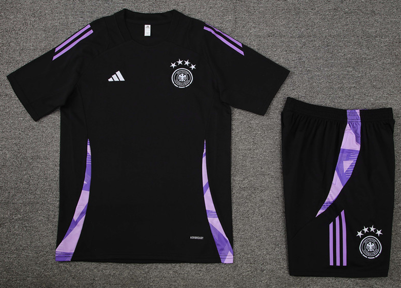 Germany jersey Pocket zipper pants kids kit New training  adult kit  Home and away 25 26 Germany soccer jersey 10-20 days. It will arrive in your country