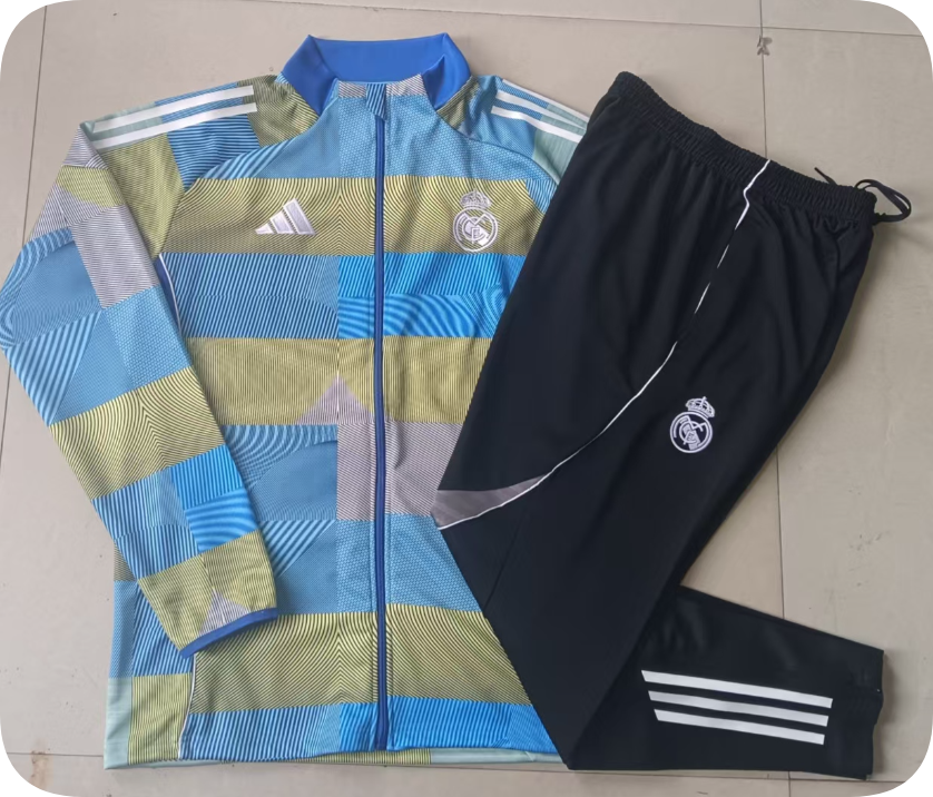 25 26 New Real madrid  training coat jacket  jersey kids kit adult kit New 24 25 Real madrid coat jacket soccer jersey 10-20 days. It will arrive in your country