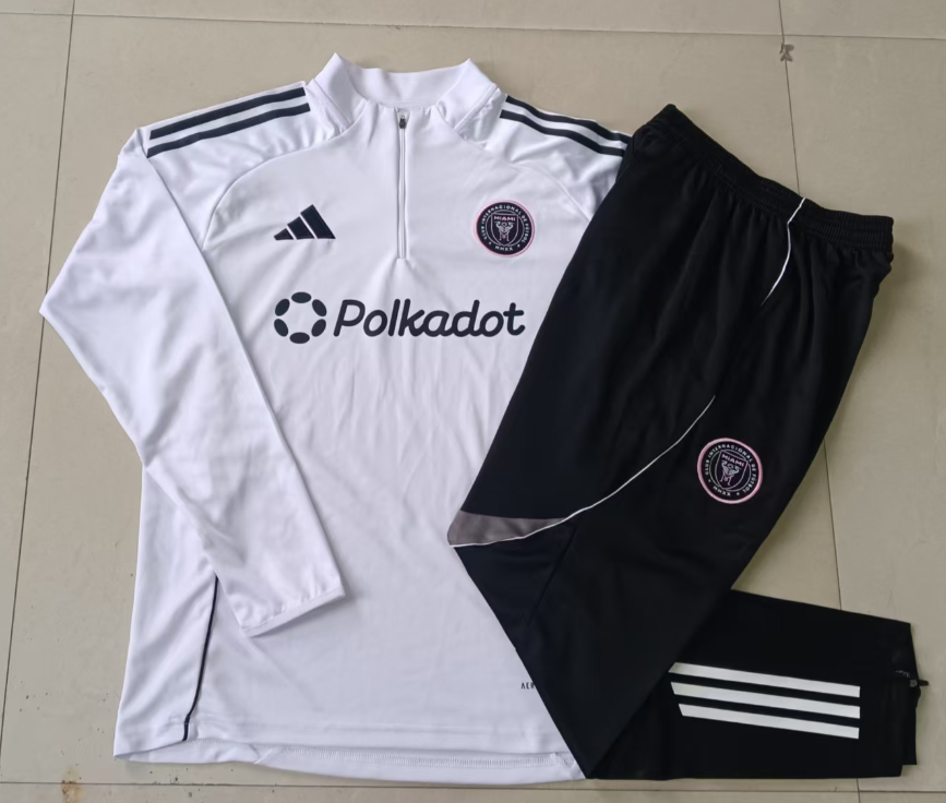 Inter Miam  training coat jacket  jersey kids kit adult kit New 25 26 Inter Miam coat jacket soccer jersey 10-20 days. It will arrive in your country