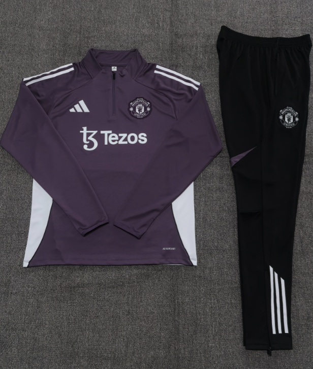 New Manchester United training coat jacket  jersey kids kit adult kit New 24 25 26 Manchester United training coat jacket soccer jersey 10-20 days. It will arrive in your country