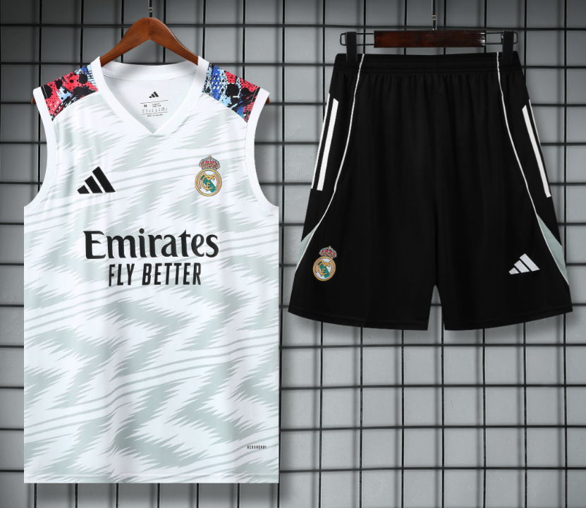 25 26 Real Madrid training  jersey Home and away 2025 2026 Real Madrid training soccer jersey 10-20 days. It will arrive in your country