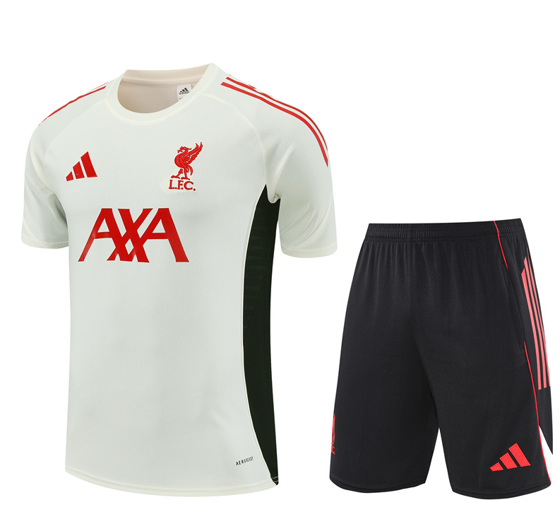New 25 26 kids kit adult kit Liverpool training coat jacket jersey New 2025 2026 Liverpool coat jacket soccer jersey 10-20 days. It will arrive in your country