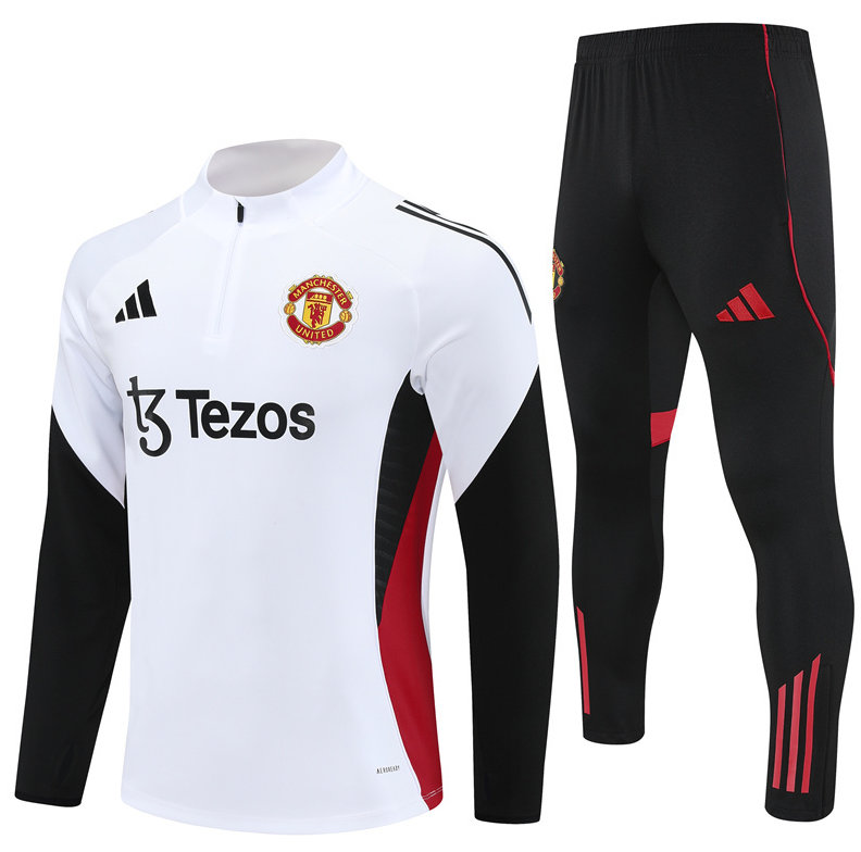 25 26 New Manchester United training coat jacket jersey Pocket zipper pants adult kit New 2025 2026 Manchester United coat jacket soccer jersey 10-20 days. It will arrive in your country