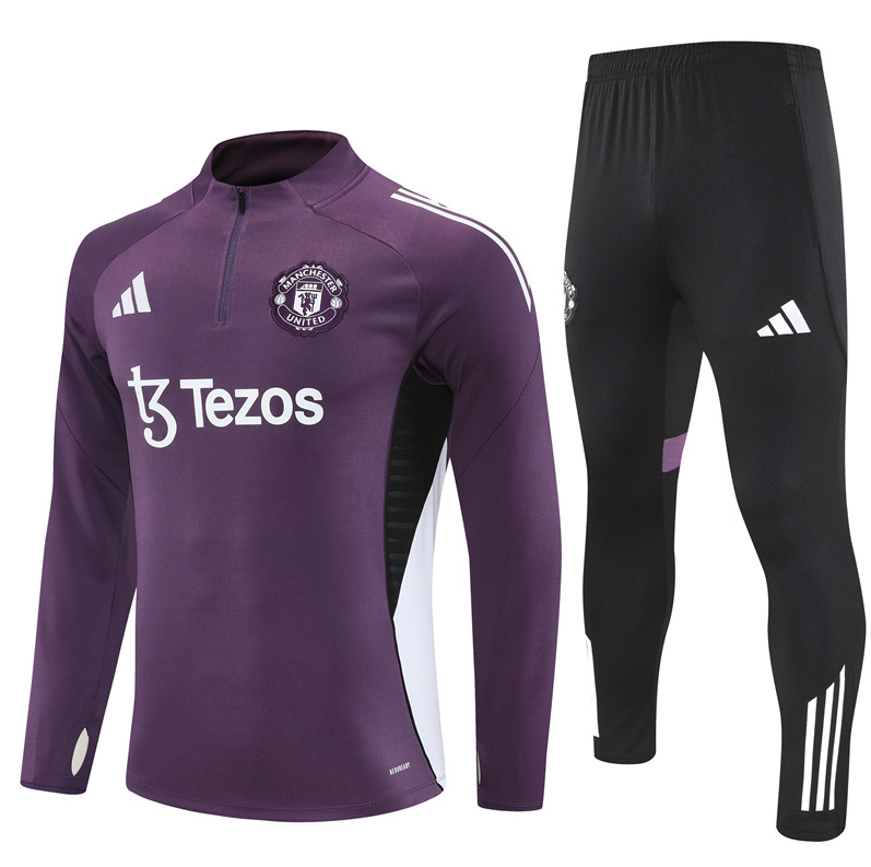 25 26 New Manchester United training coat jacket jersey Pocket zipper pants adult kit New 2025 2026 Manchester United coat jacket soccer jersey 10-20 days. It will arrive in your country