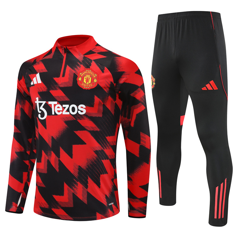 25 26 New Manchester United training coat jacket jersey Pocket zipper pants adult kit New 2025 2026 Manchester United coat jacket soccer jersey 10-20 days. It will arrive in your country