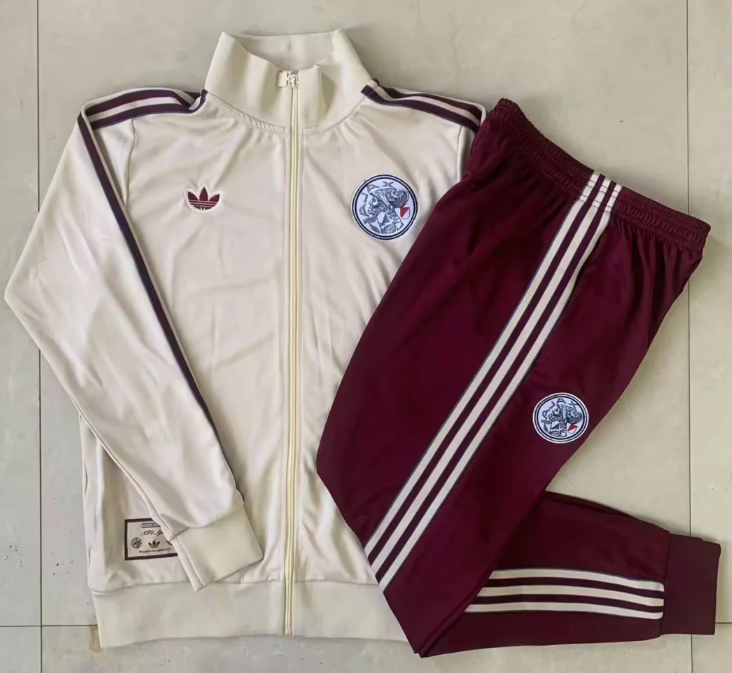 New Ajax training coat jacket Jordan jersey Pocket zipper pants adult kit New 2025 2026 Ajax coat jacket soccer jersey 10-20 days. It will arrive in your country