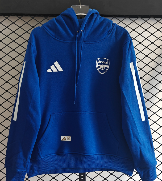 Arsenal training coat jacket jersey Thick fleece pullover and coat adult kit New 25 26 Arsenal jacket soccer jersey 10-20 days. It will arrive in your country