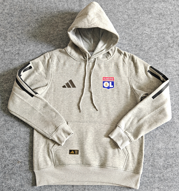 Lyon  training coat jacket jersey Thick fleece pullover and coat adult kit New 25 26 Lyon jacket soccer jersey 10-20 days. It will arrive in your country