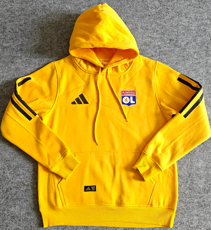Lyon  training coat jacket jersey Thick fleece pullover and coat adult kit New 25 26 Lyon jacket soccer jersey 10-20 days. It will arrive in your country