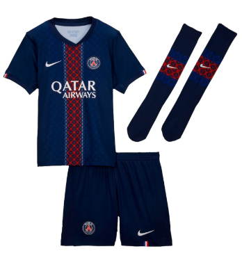 Manchester City jersey new Home and away adult  kit  kids kit  25 26 Manchester City soccer jersey 10-20 days. It will arrive in your country