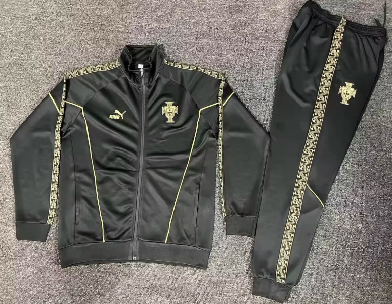 26/27 kit  Portugal training coat jacket  jersey adult kit New 2026 Portugal coat jacket soccer jersey 10-20 days. It will arrive in your country