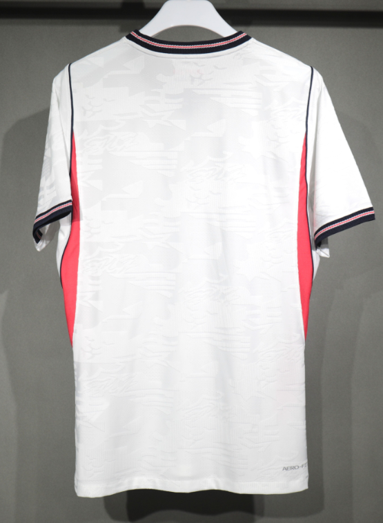 2026 England Player edition  jersey  2026 World Cup National Team Home and away New adult  26 27 England soccer jersey 10-18 days. It will arrive in your country