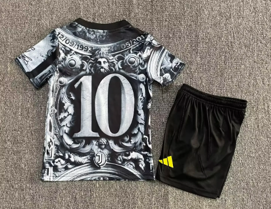 kids kit 2026 Juventus  jersey Home and away 25 26 Juventus soccer jersey 10-18 days. It will arrive in your country