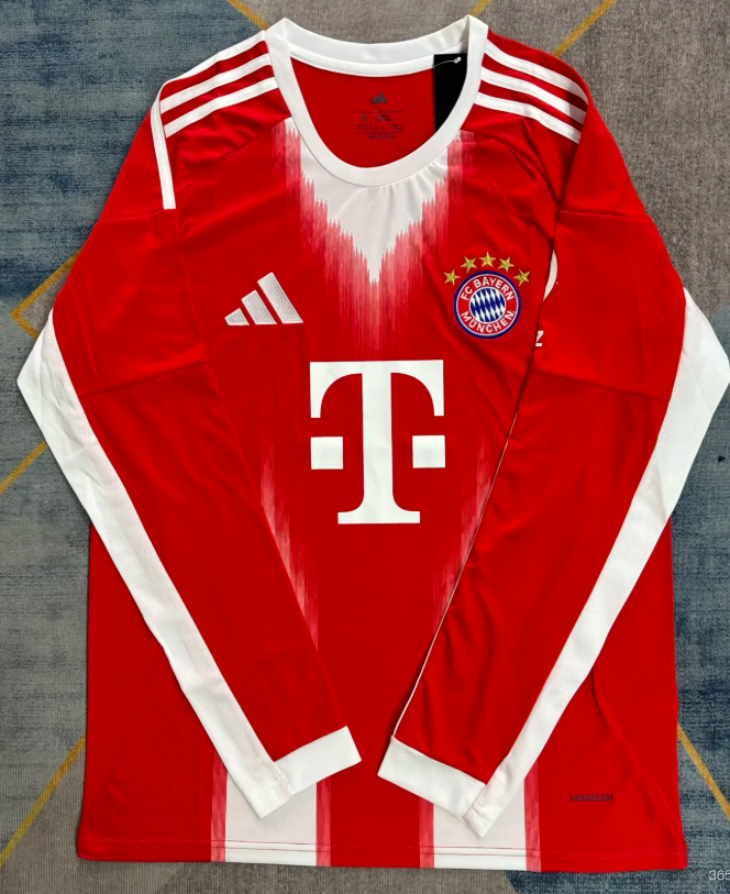 25 26 long sleeve  Real Betis  Real Madrid Manchester United Bayern Munchen Barcelona Arsenal Manchester City Liverpool Marseilles Marseilles Atletico Madrid Aston Villa soccer jersey 10-18 days. It will arrive in your country