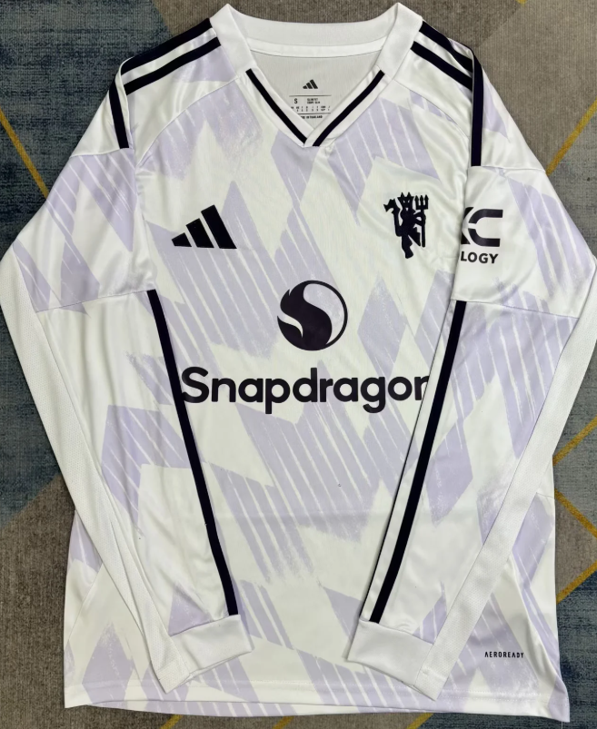 25 26 long sleeve  Real Betis  Real Madrid Manchester United Bayern Munchen Barcelona Arsenal Manchester City Liverpool Marseilles Marseilles Atletico Madrid Aston Villa soccer jersey 10-18 days. It will arrive in your country