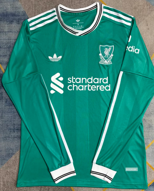 25 26 long sleeve  Real Betis  Real Madrid Manchester United Bayern Munchen Barcelona Arsenal Manchester City Liverpool Marseilles Marseilles Atletico Madrid Aston Villa soccer jersey 10-18 days. It will arrive in your country