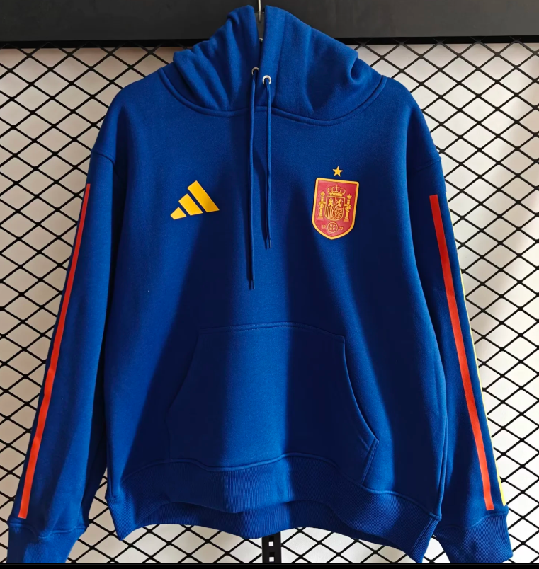 fleece sweatshirt New Spain training coat jacket jersey Thick fleece pullover and coat adult kit New 26 27 Spain jacket soccer jersey 10-20 days. It will arrive in your country