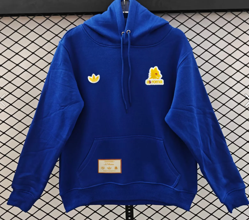 fleece sweatshirt New Roma training coat jacket jersey Thick fleece pullover and coat  New 26 27 Roma  jacket soccer jersey 10-20 days. It will arrive in your country