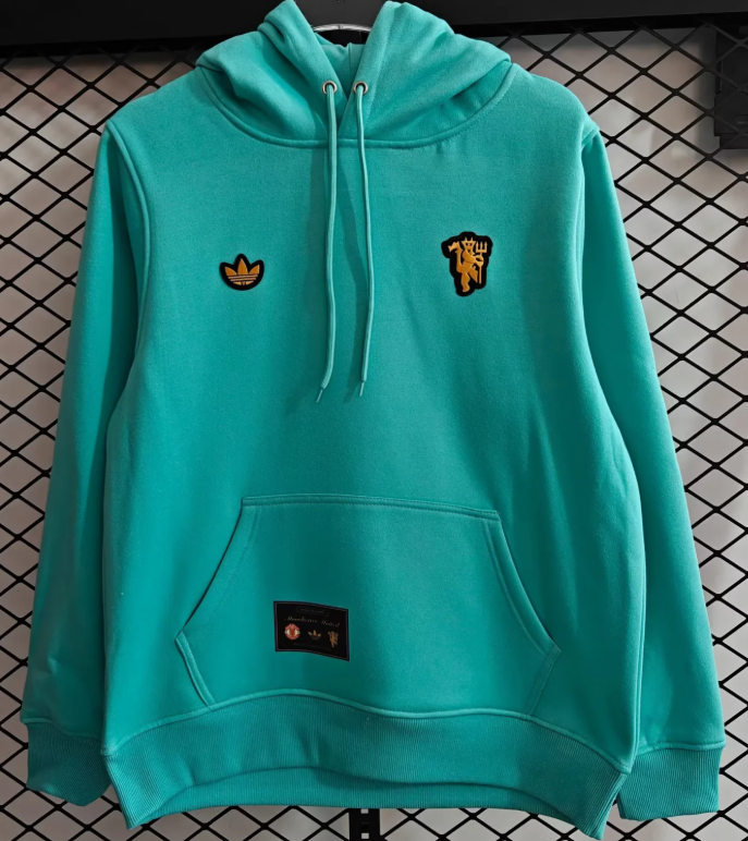 fleece sweatshirt New 2026 anchester United training coat jacket jersey Thick fleece pullover and coat  New 26 27 Manchester United  jacket soccer jersey 10-20 days. It will arrive in your country