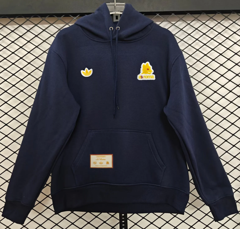 fleece sweatshirt New Roma training coat jacket jersey Thick fleece pullover and coat  New 26 27 Roma  jacket soccer jersey 10-20 days. It will arrive in your country
