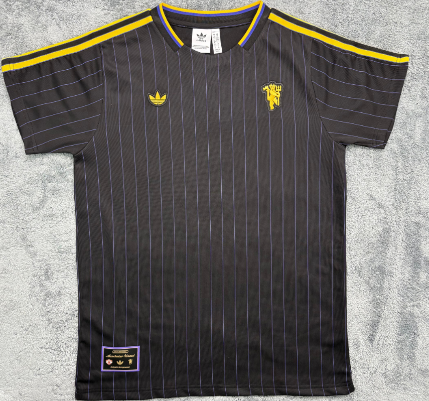 retro training jersey New adult  26 27 Newcastle Juventus Real Madrid Roma Chelsea Manchester United Bayern Munchen Arsenal Benfica Liverpool soccer jersey 10-20 days. It will arrive in your country