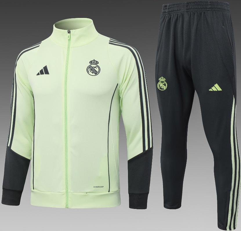 25 26 Real Madrid training coat jacket  jersey New  kids kit adult kit 2026 Real Madrid training coat jacket soccer jersey 10-20 days. It will arrive in your country